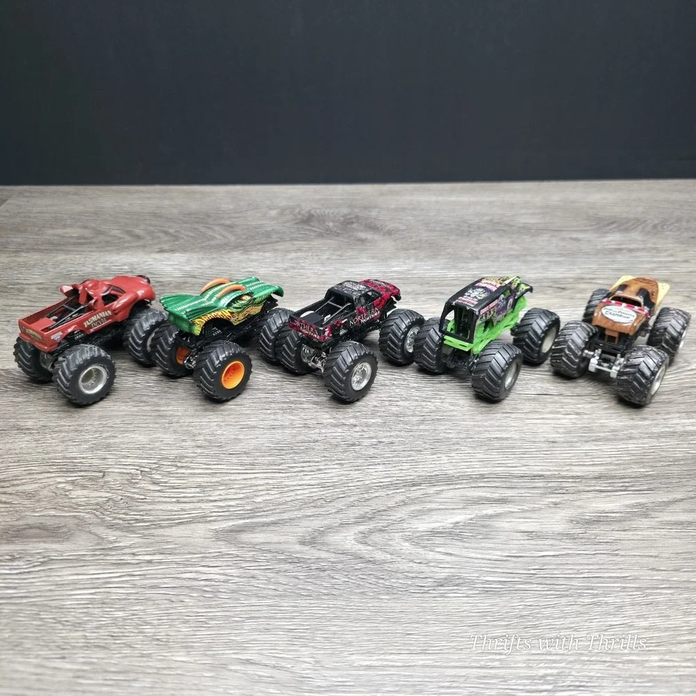 Hot Wheels Monster Jam Trucks - Set Of 5 - Grave Digger, Taz,‎ Mutt, Reptile, +